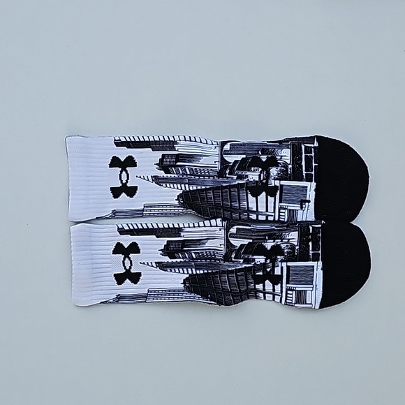 Under Armour UA Boy's Alter Ego Batman Super Hero Socks 2 Pair - Picture 2 of 7